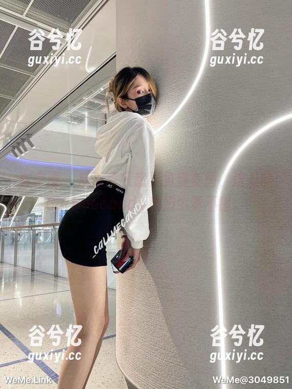 微密圈 - 反正我只想要免费美图，这里的Callmecandy和奶牛真不错。