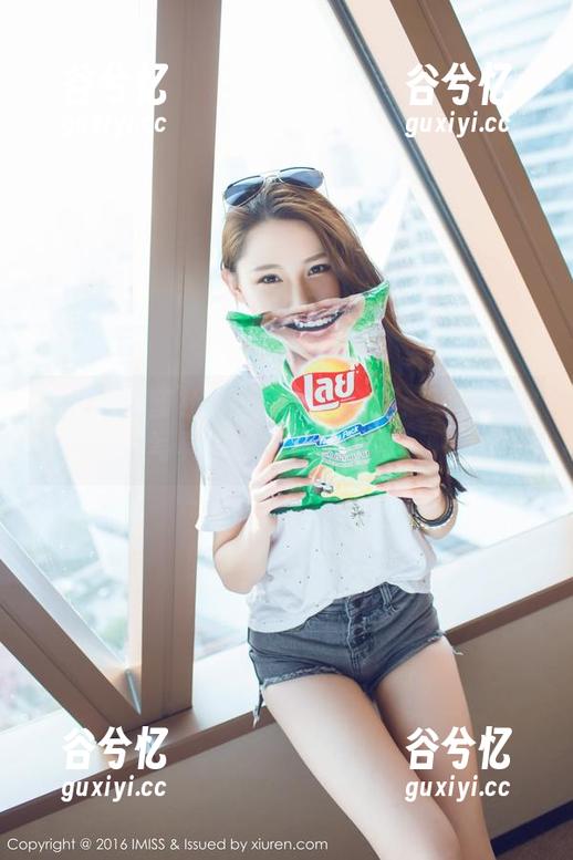 IMiss爱蜜社 - 壁纸界的女王：萌白酱的写真，秒杀你的桌面！