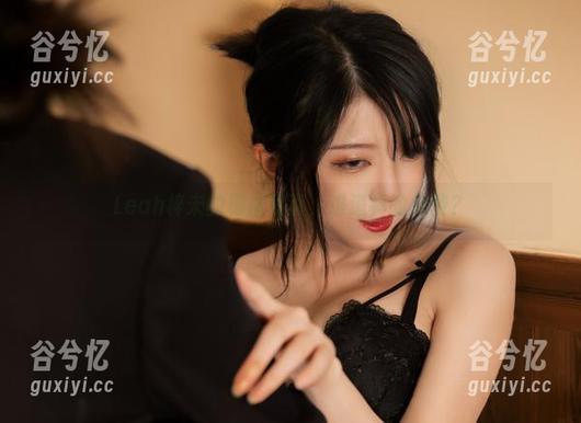Leah梓未的棉袜写真，难道真的免费？
