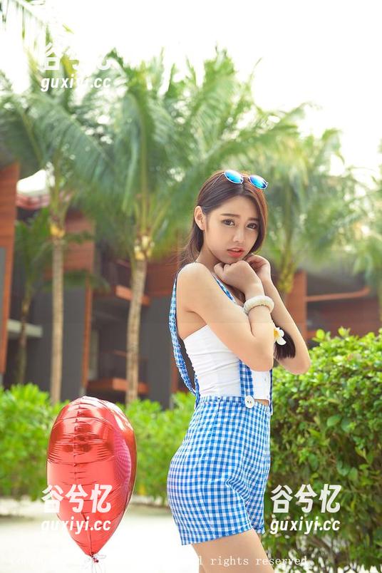 TGOD推女神 - 琪琪qlql的泳装写真，图包里藏着夏天的味道