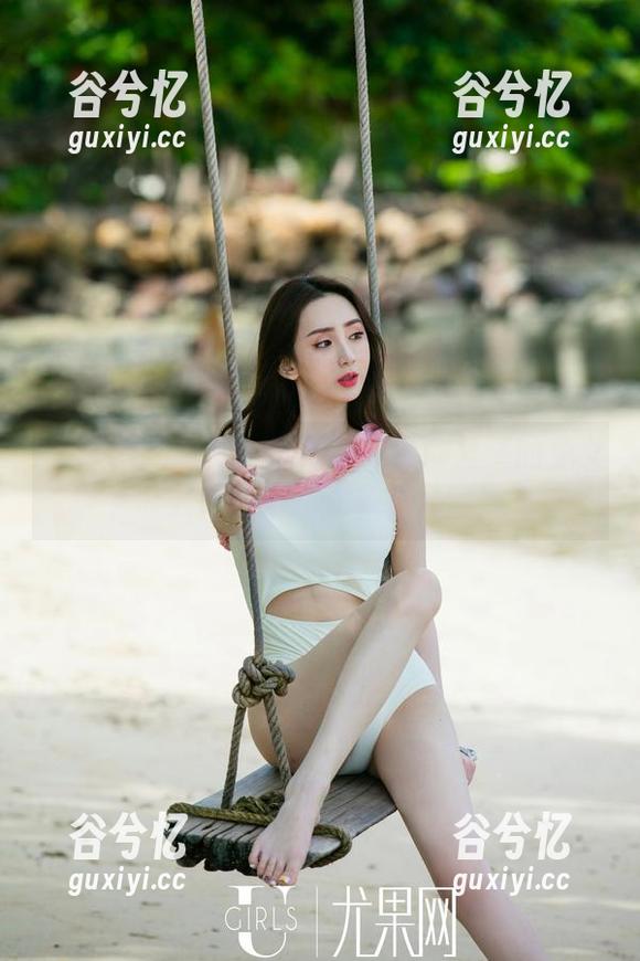 UGirls尤果网 - 高清写真？颜爱泽的兔女郎会让你忍不住多看几眼！