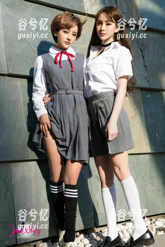 UGirls尤果网 - 飞Angelababy在选择纯白时：这背景，像极了我桌子上的白纸，哈哈。