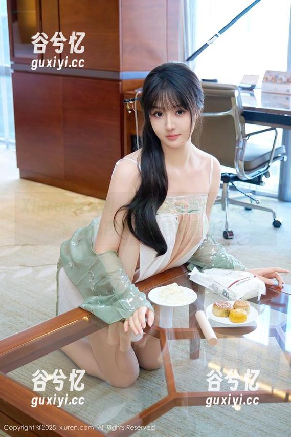 Xiuren秀人网 - 最新蛋蛋宝内衣写真集：谁说内衣只能穿好看的？
