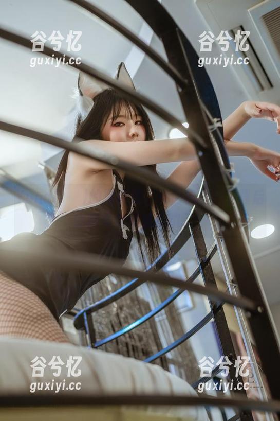 Yuna(윤아)的写真集：车内玩家，下载后你就是老司机没跑了！