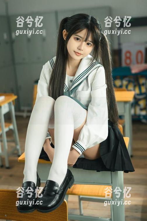 听说rua阮阮在穿体操服？那一定是一组“轻松”的cos图集！
