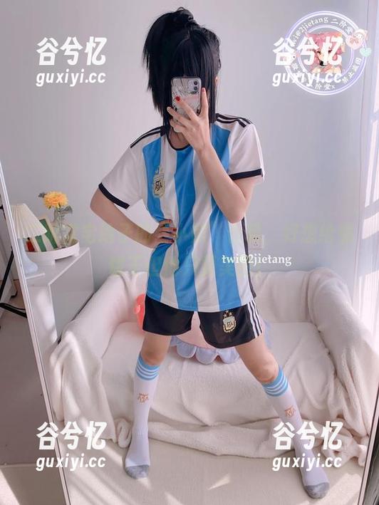 二阶堂宅绘子的“小熊”合辑，好想给熊饼干但他只要美图！