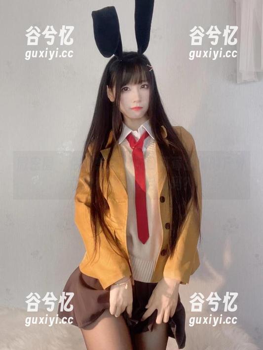 微密圈 - 你能想象十万口草莓粥粥的户外私拍有多放飞自我吗？