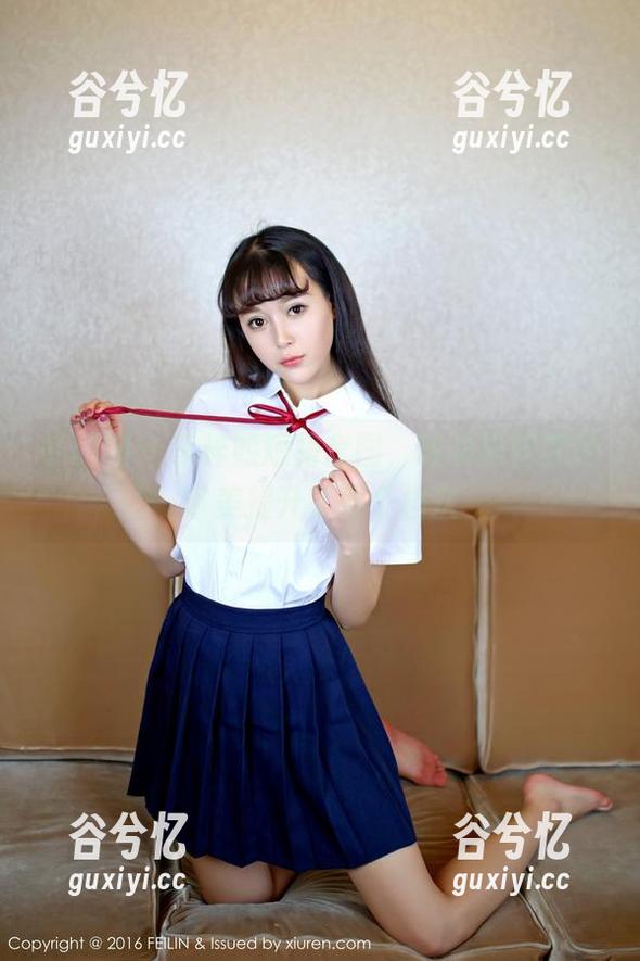 嗲囡囡 - 李梓熙短裙套图，轻轻松松就把审美提升了两个档次
