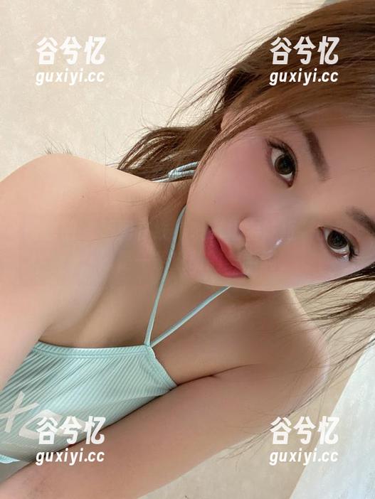 微密圈 - 原图在线！噢“奶宝妹纸”的腰，像是一条流动的美学啊。
