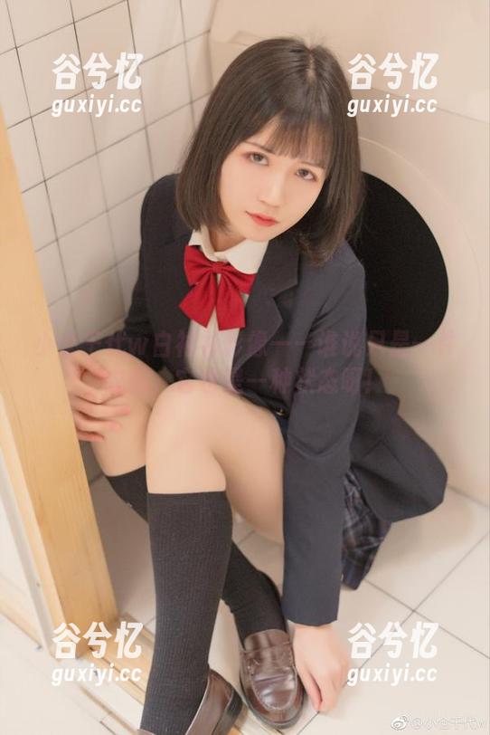 小仓千代w白衬衫影像——谁说只是一件衣服，它也是一种状态呀！