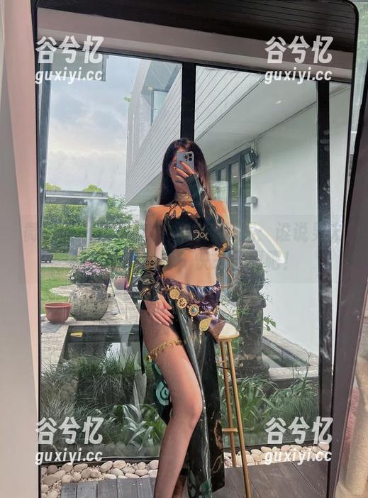 微密圈 - 小玉吃果冻的新发掘：谁说男友视角不能免费？快来下载吧！
