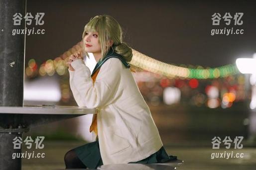 幼爱youmeko 看!这就是幼爱youmeko私拍里的眼镜!可比我买的那些奢侈品好多了,原图真香!