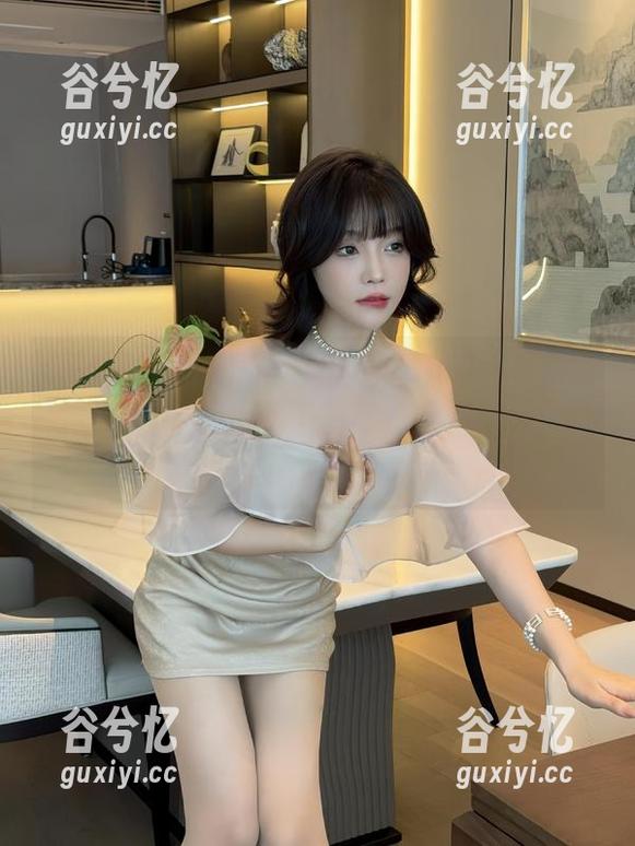 微密圈 - 下载了徐莉芝Booty的连衣裙图，发现这是我低估了图库的重要性，竟然这么好看！