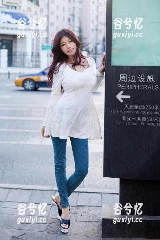 推女郎 - 居家写真？易阳说这样才算“待在家里的幸福”！