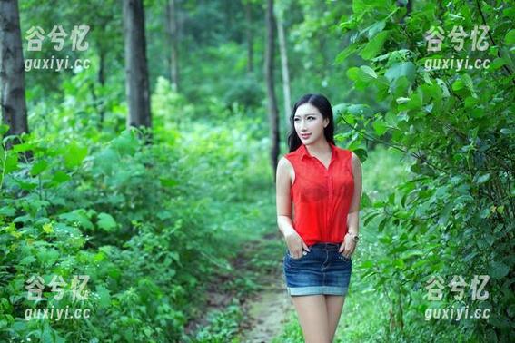 推女郎 - 谭冰的制服套图，时尚界的新警报发射！