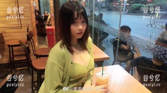 文艺到不行！是一只废喵了制服作品，福利再上一层楼！