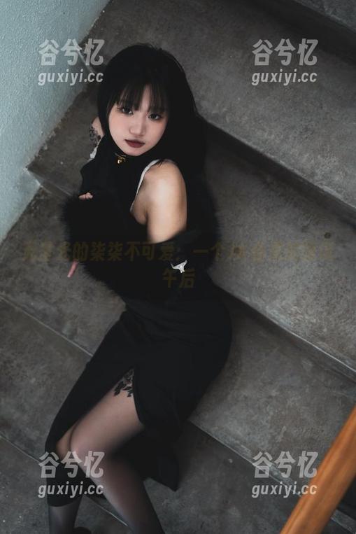 无圣光的柒柒不可爱：一个JK合集的怪诞午后