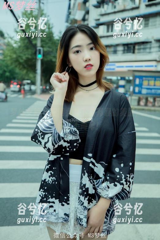 梦丝女神 - 在网盘里下载郭襄的美丽，牛仔裤不简单！