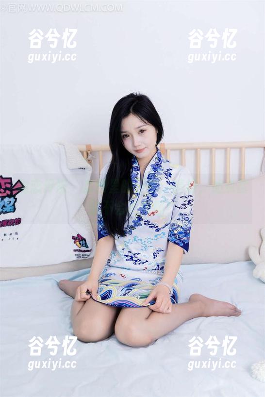 物恋传媒 - 套图里的日常：婷婷，加点盐会不会更有趣？