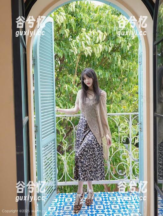 秀人网 - 原图我收好，想悄悄问夏诗诗Sally：天使是怎么来的？
