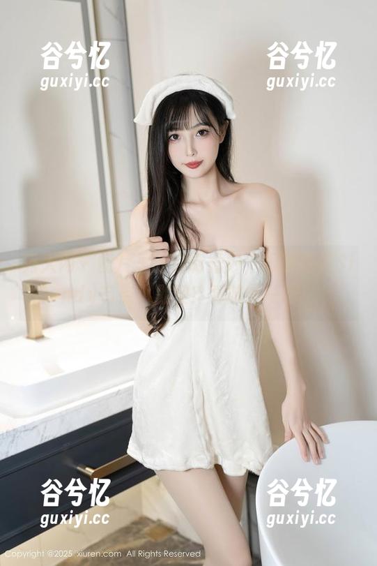 秀人网 - 图片里的定制婚纱，跟谢芷馨Sindy有点小默契？真想参一脚！
