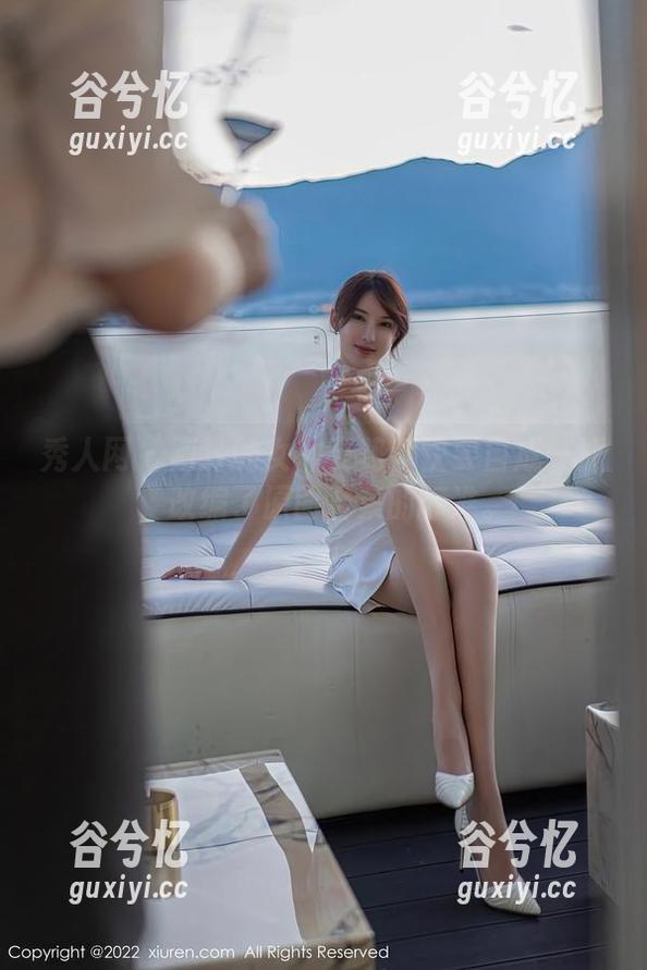 秀人网 - 阿汁的女神姿势都快要自成一派，改编了原图合集的标准。