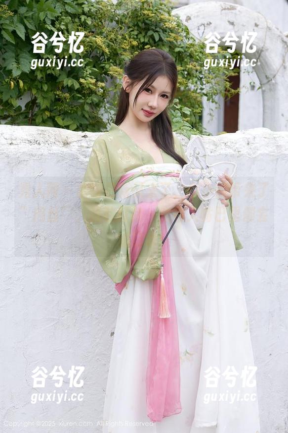 秀人网-鹿小茜 秀人网 - 套图更新又来了,鹿小茜带来了”肉丝”,我敢打赌一定有人嘴巴里都会流口水!