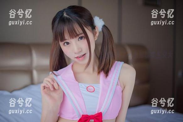 绮太郎 连体衣里的绮太郎:最新Cos居然让我脑补了一出超现实主义大戏!