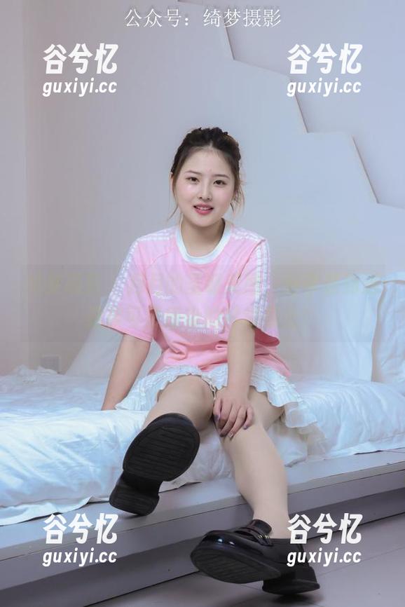 绮梦摄影 - 月月的圣诞美图，分享感到迅速被可爱感染的持续暴击！