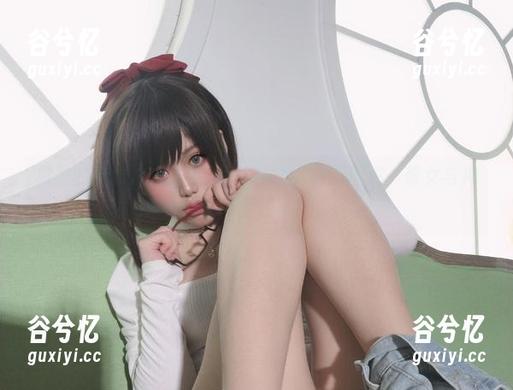 另类的视觉冲击！芊川一笑MNK最新图包：修女与神父不正经了！