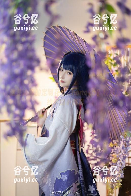 这是谁家的定制花兮_honoka？校服视线中的小惊喜