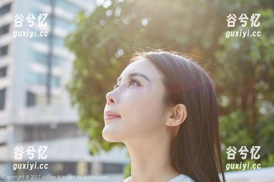 蜜桃社-Rola 蜜桃社 - Rola白衬衫:免费图集,为啥我这么喜欢随性?