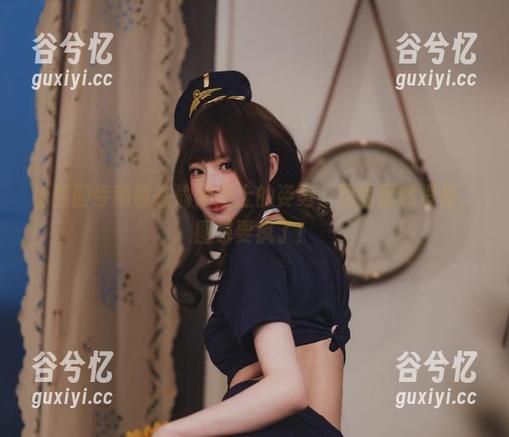 看西园寺南歌在瑜伽垫上的姿势，原图居然没修，图包要疯了！
