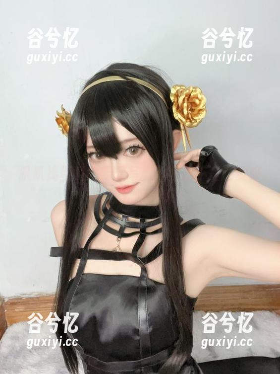 趴趴捣蛋陌的裸足写真，我是不是也要来一双光脚鞋啊？