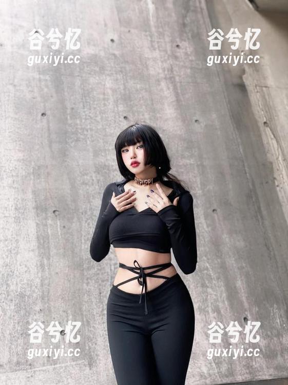微密圈 - 看到陈佩奇的水手服写真，心里有个小声音：这船该不会沉吧？图集滑稽