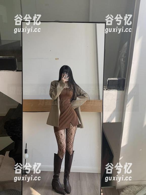 微密圈 - 陈佩奇的作品：无圣光下的秘密，对我没什么吸引力就说吧