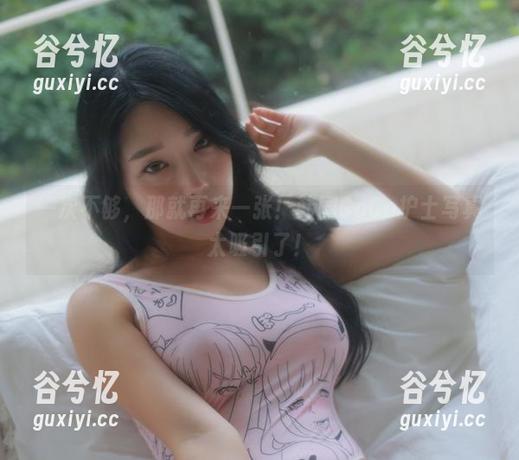 一次不够，那就再来一张！韩国CoCo护士写真太吸引了！