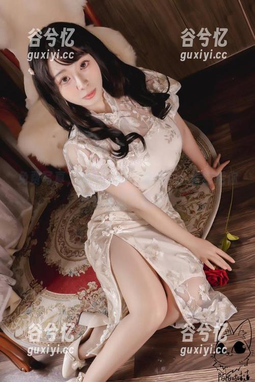 免费写真，韶陌陌的“雷姆”，看完后你只会更想买薯片！